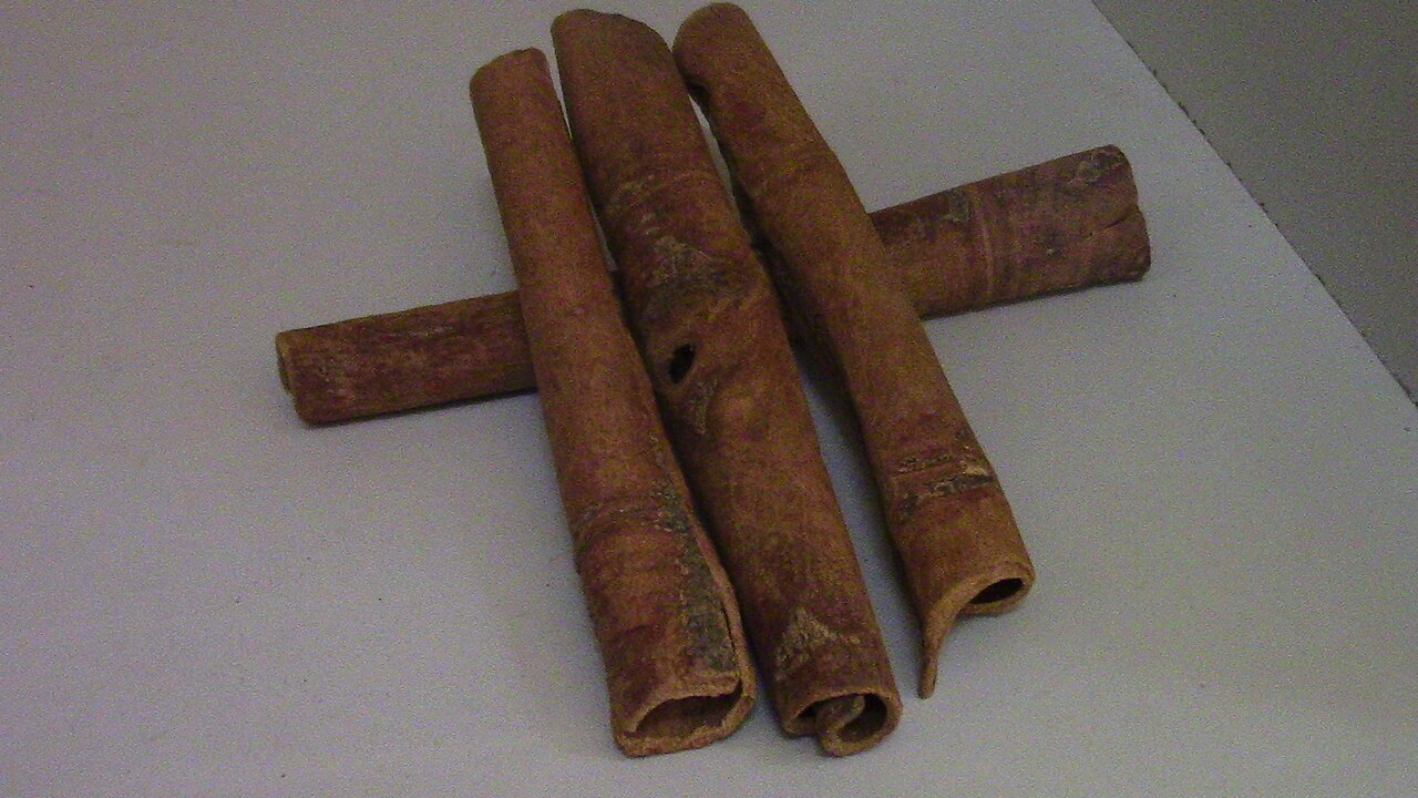 Cassia Cinnamon Broken Bark (Grinding Grade)