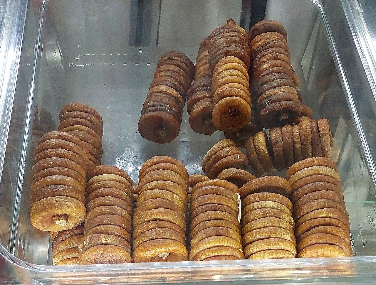 Dried Figs / Anjeer (Medium Rope Garland)